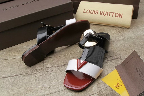 LV Slippers Women--007